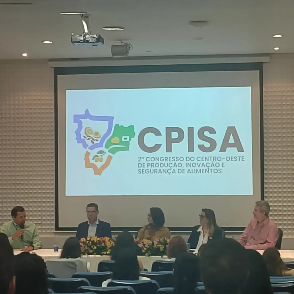 Painel do 2º Congresso do Centro-Oeste de produção, inovação e segurança de alimentos